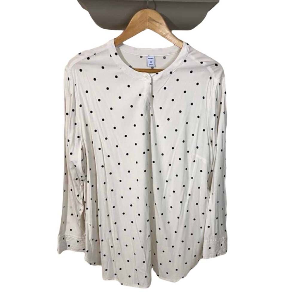 Old Navy Size 2X White Polka Dot Henley Blouse Top